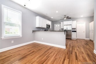 29 Dolsen Pl in Stamford, CT - Building Photo - Building Photo