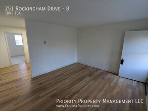 251 Rockingham Dr in Harrisonburg, VA - Building Photo - Building Photo