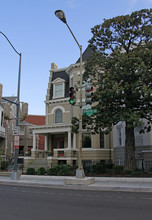 1531 Park Rd NW in Washington, DC - Foto de edificio - Building Photo
