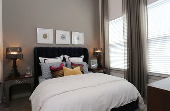 Infinity on the Point in Dallas, TX - Foto de edificio - Interior Photo