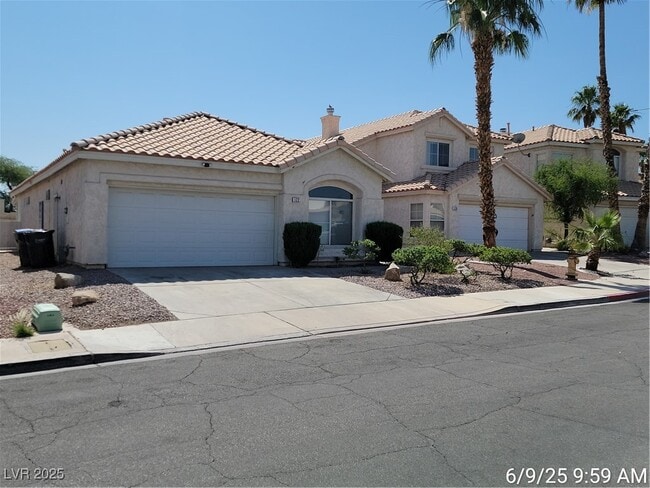 property at 122 McLaren St
