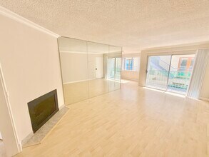 1534 11th St in Santa Monica, CA - Foto de edificio - Building Photo