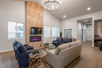 Crossroads Apartments in Post Falls, ID - Foto de edificio - Interior Photo