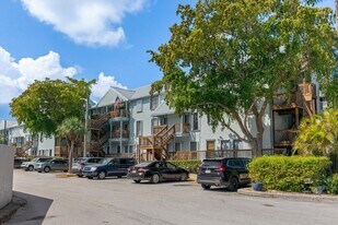 3314 Northside Dr in Key West, FL - Building Photo