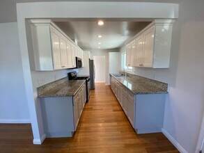 4870 Longford St-Unit -4870 in San Diego, CA - Building Photo - Building Photo