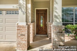 23607 Silver Creek in San Antonio, TX - Building Photo - Building Photo