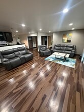 7434 W Wisconsin Ave in Wauwatosa, WI - Building Photo - Building Photo