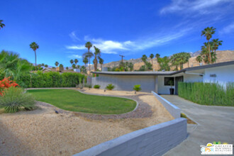 1415 S Calle Marcus in Palm Springs, CA - Building Photo - Building Photo