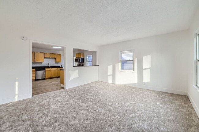 906 W 26th St in Minneapolis, MN - Building Photo - Building Photo