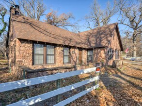 6901 NW 12th St in Oklahoma City, OK - Building Photo - Building Photo