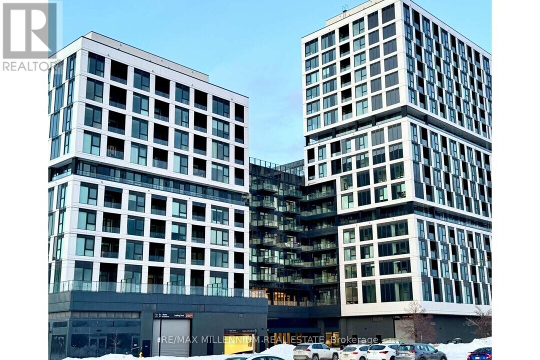 1007 The Queensway in Toronto, ON - Building Photo