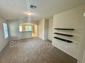 11310 Jim Thorpe Ln in Austin, TX - Building Photo - Building Photo