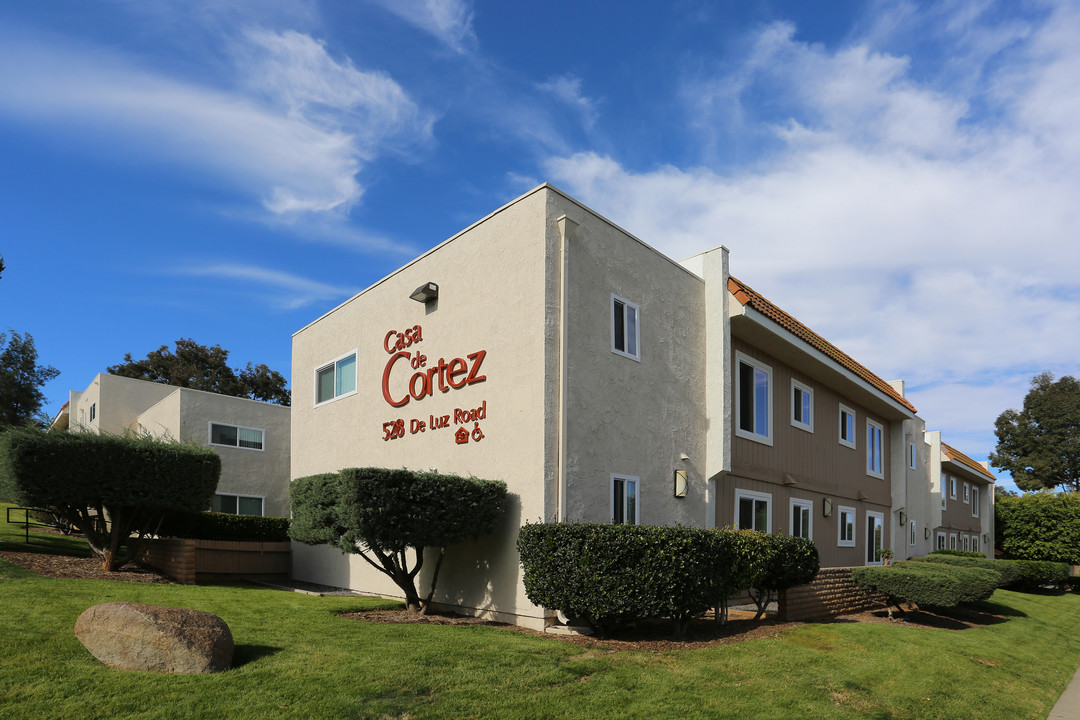 Casa de Cortez in Fallbrook, CA - Building Photo