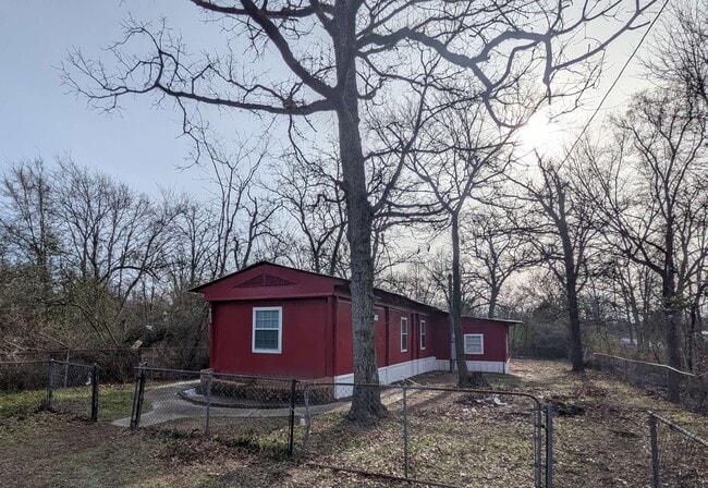 14962 Goliad Dr in Log Cabin, TX - Building Photo - Building Photo