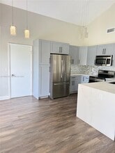 8419 Garden Gate Pl in Boca Raton, FL - Foto de edificio - Building Photo