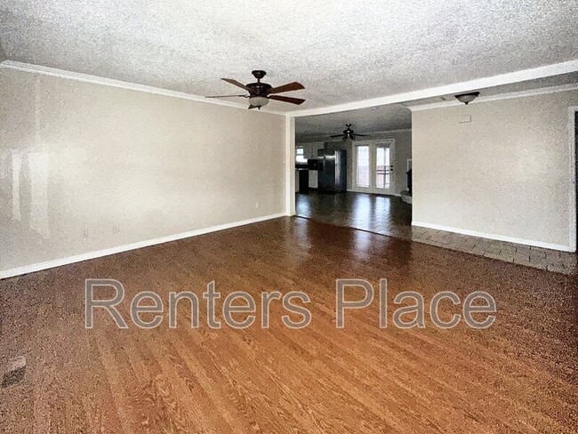 302 N Wortman Ave in Claremore, OK - Building Photo - Building Photo