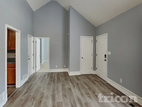 411 Stewart Dr in Dallas, GA - Foto de edificio - Building Photo