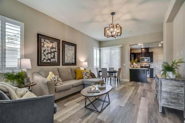 property at 1132 Woodvale Dr