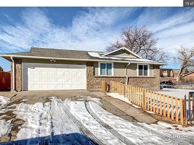15624 E 13th Ave in Aurora, CO - Building Photo - Building Photo