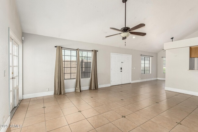 1518 E Rockwood Dr in Phoenix, AZ - Building Photo - Building Photo