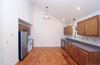 500 Nonnewaug Rd, Unit A in Bethlehem, CT - Building Photo - Building Photo