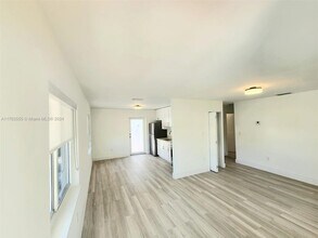 1826 NW 4th St-Unit -1826 in Miami, FL - Building Photo - Building Photo