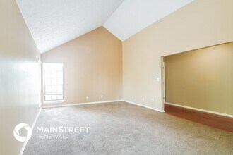 6854 Scotia Ct in Indianapolis, IN - Foto de edificio - Building Photo