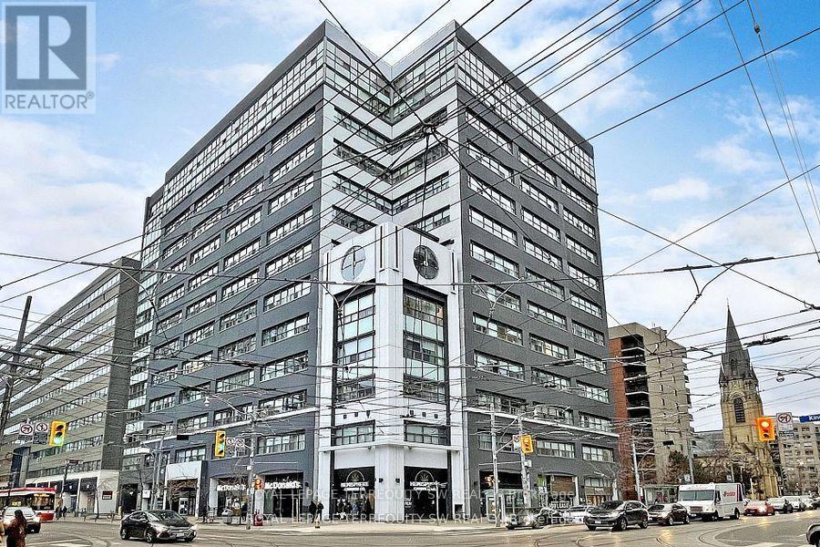 700-1700 King St W in Toronto, ON - Building Photo