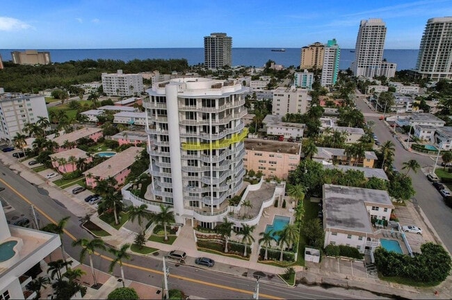 612 Bayshore Dr in Fort Lauderdale, FL - Foto de edificio - Building Photo