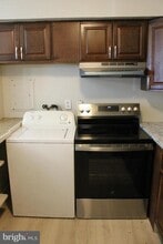 9233 Byrd Dr in Manassas, VA - Building Photo - Building Photo