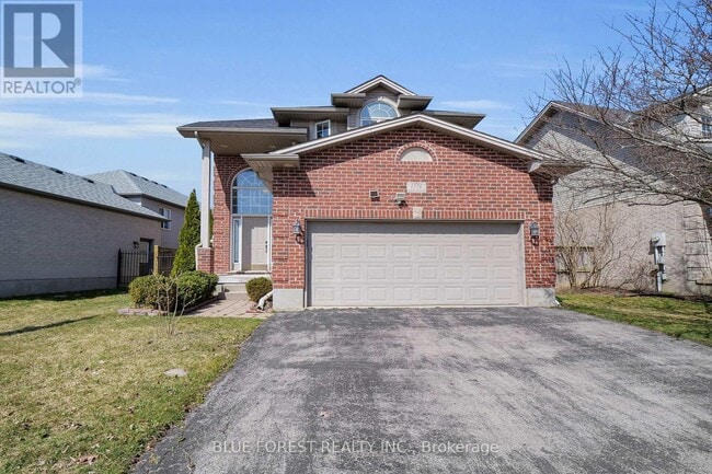 property at 1376 S Wenige Dr