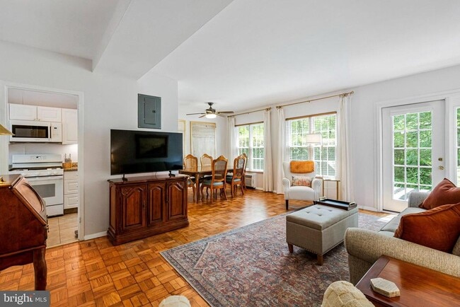 1760 Preston Rd in Alexandria, VA - Building Photo - Building Photo