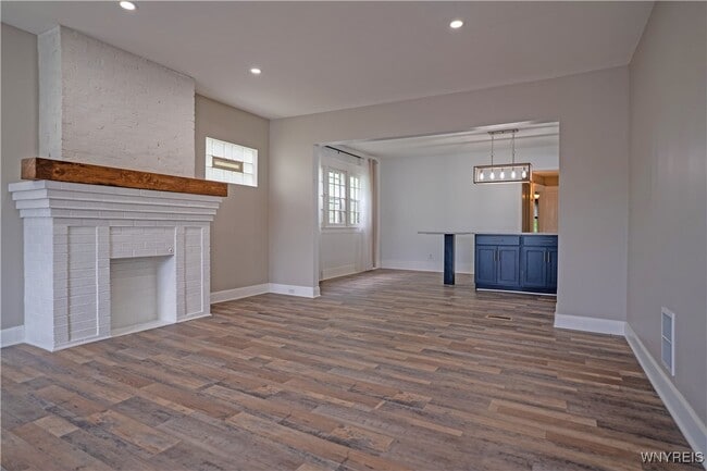 property at 1133 Hertel Ave