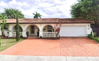 8403 SW 144th Ct in Miami, FL - Building Photo