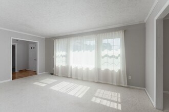 702 Robert E Lee Dr in Wilmington, NC - Building Photo - Building Photo