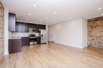 1809 W Division St in Chicago, IL - Building Photo - Building Photo