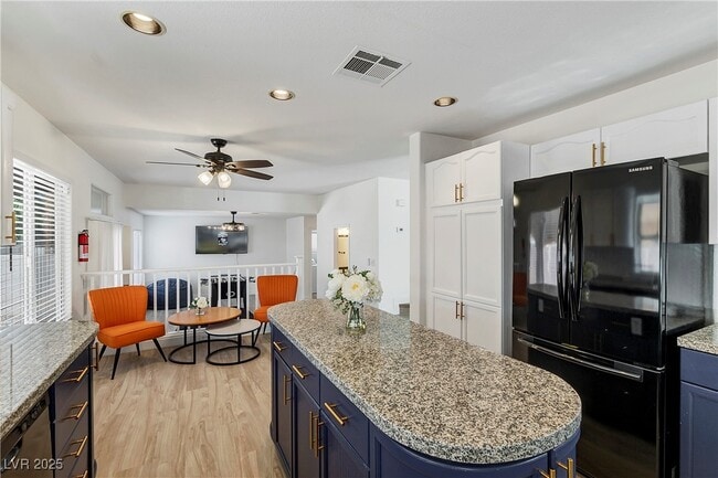 property at 9156 Sapphire Point Ave