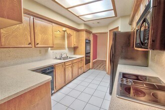 511 Bending Bough Dr in Spring, TX - Building Photo - Building Photo