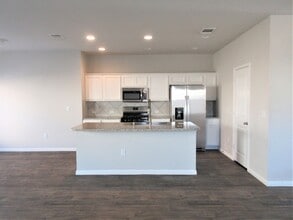 10913 Gonzales Ranger Pass in Austin, TX - Building Photo - Building Photo