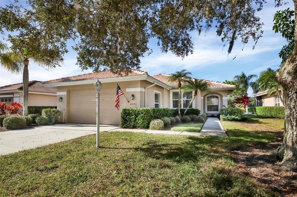 6714 Hickory Hammock Cir in Bradenton, FL - Foto de edificio