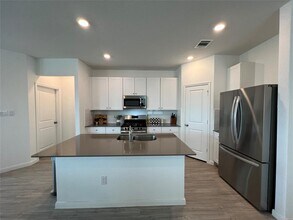 9138 Honey Mesquite in Seguin, TX - Building Photo - Building Photo