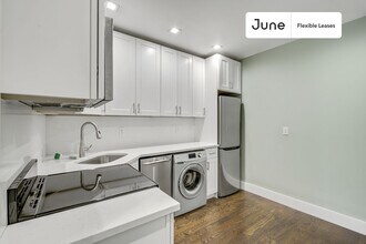 1675 Lexington Ave in New York, NY - Building Photo - Building Photo