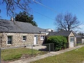 325 W Shawnee St in Tahlequah, OK - Building Photo - Building Photo