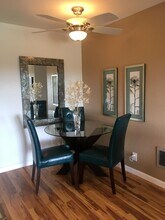 396 Larkspur Plaza Dr, Unit 396 in Larkspur, CA - Foto de edificio - Building Photo