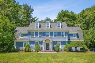 22 High St in Montclair, NJ - Building Photo