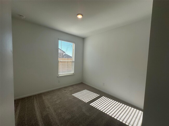 property at 6814 Arabella Lakes Dr