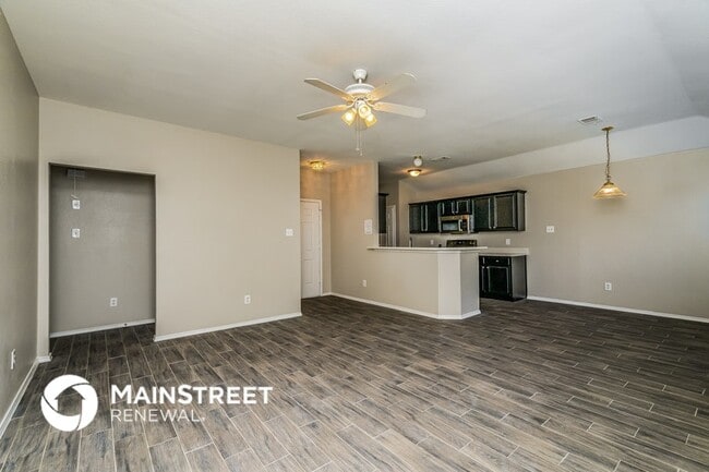 13428 Vida Ln in Dallas, TX - Foto de edificio - Building Photo