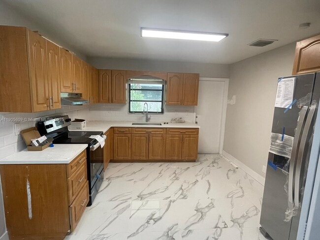 property at 21123 E Dixie Hwy