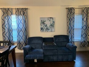 1979 Crosscreek Cir in Gulf Breeze, FL - Building Photo - Building Photo