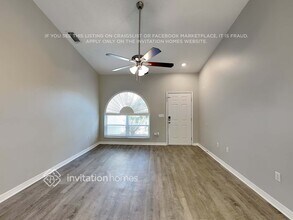 5863 Covington Way in Sarasota, FL - Building Photo - Building Photo